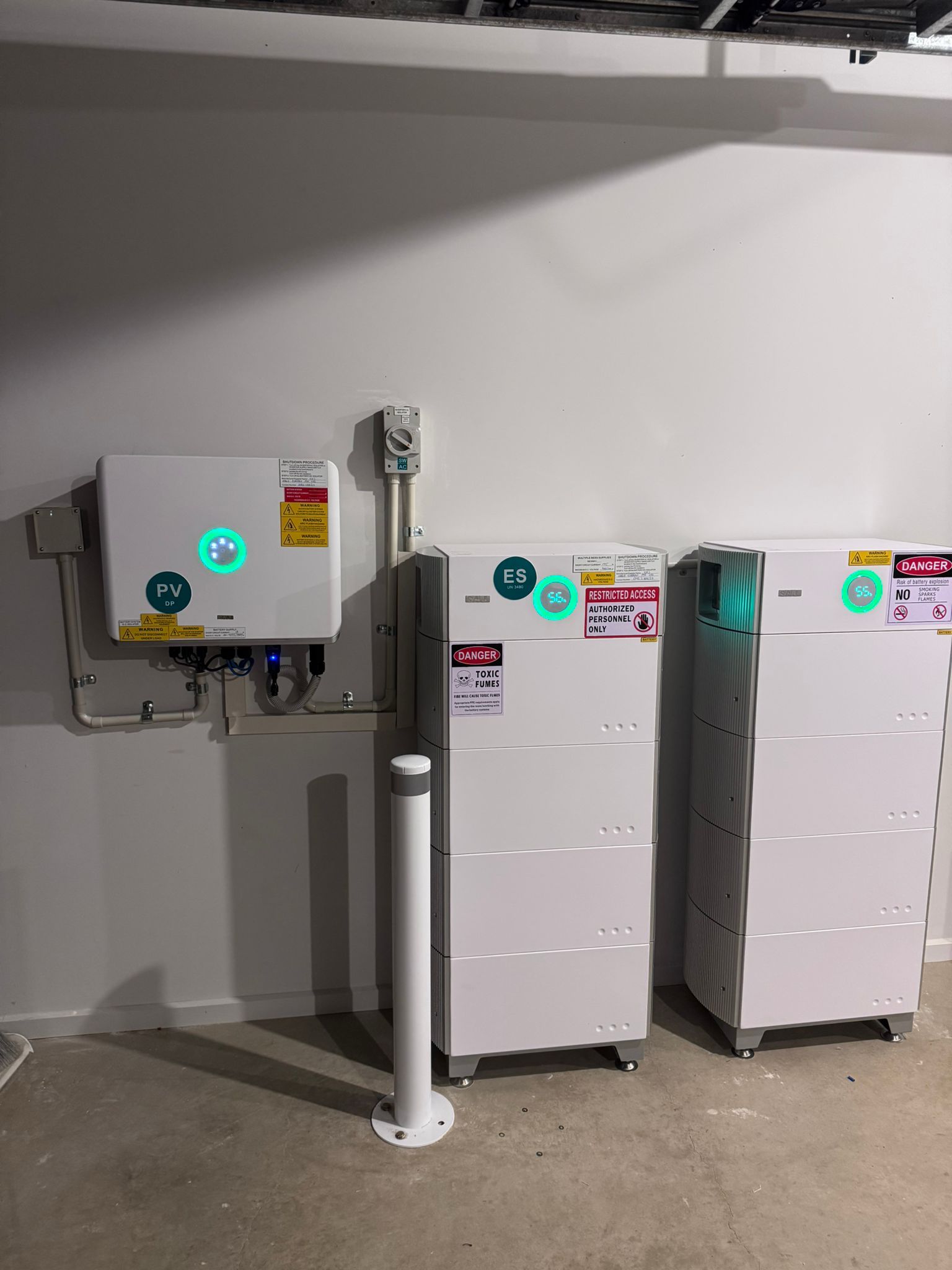 Dual battery + inverter system